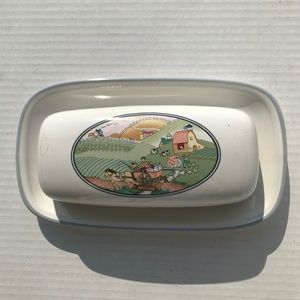 Home Beautiful ‘Homecoming’ 1/4 lb. Covered Butter Dish
